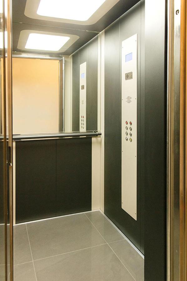 P J Luxury Suites Serres Buitenkant foto