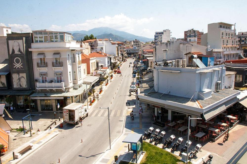 P J Luxury Suites Serres Buitenkant foto
