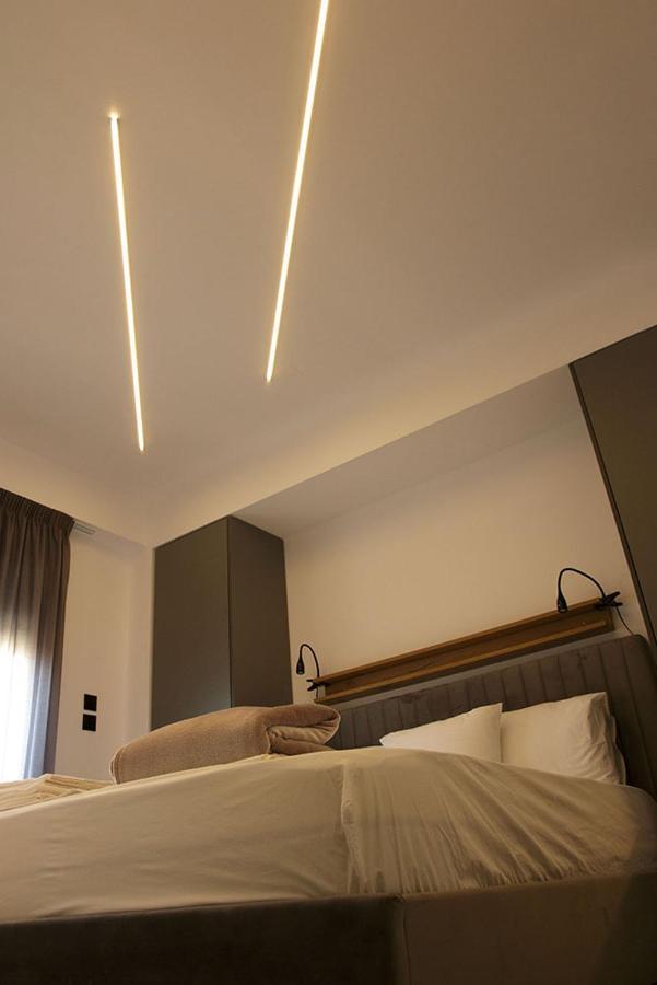 P J Luxury Suites Serres Buitenkant foto